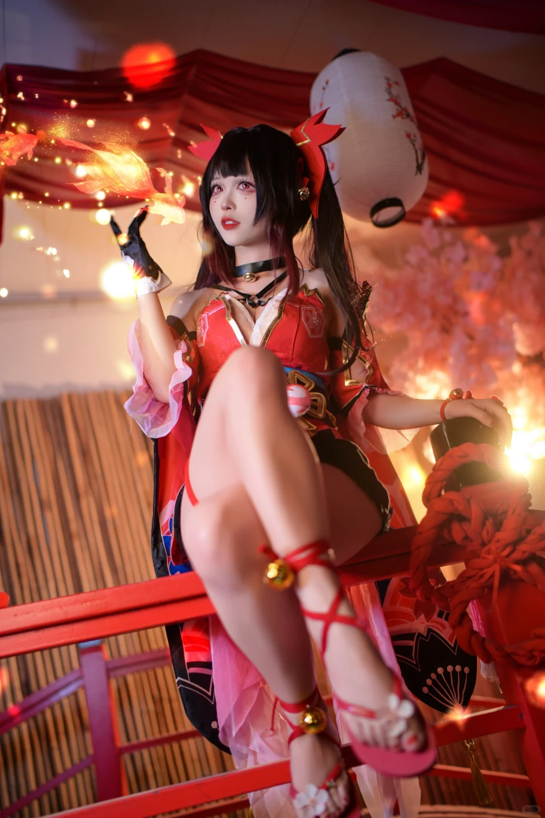 『脚绳+玉腿=……』