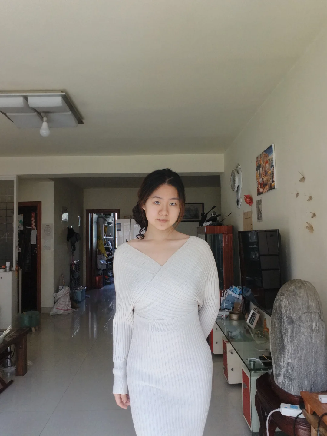 普通人素颜测评网上爆火人妻感包臀裙