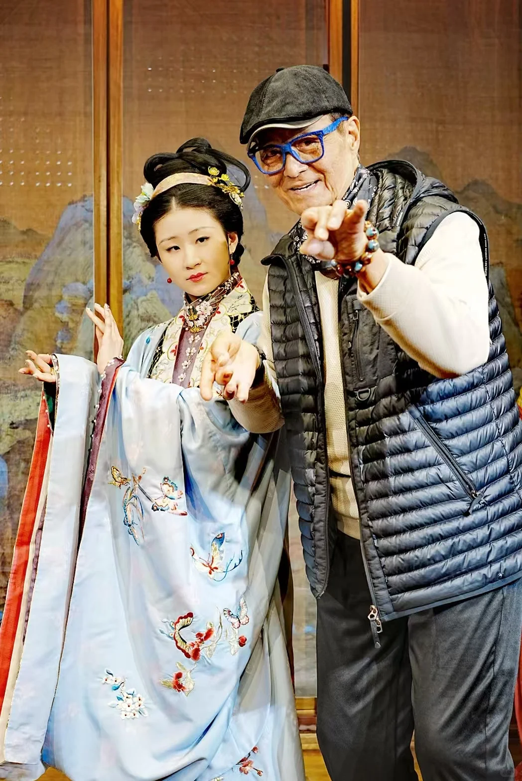 大明少女，行走的文化诗篇