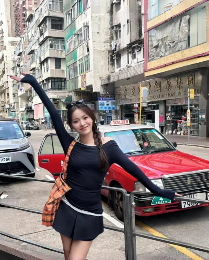 🇭🇰香港三十歲嘅老女人，簡約辣妹著裝