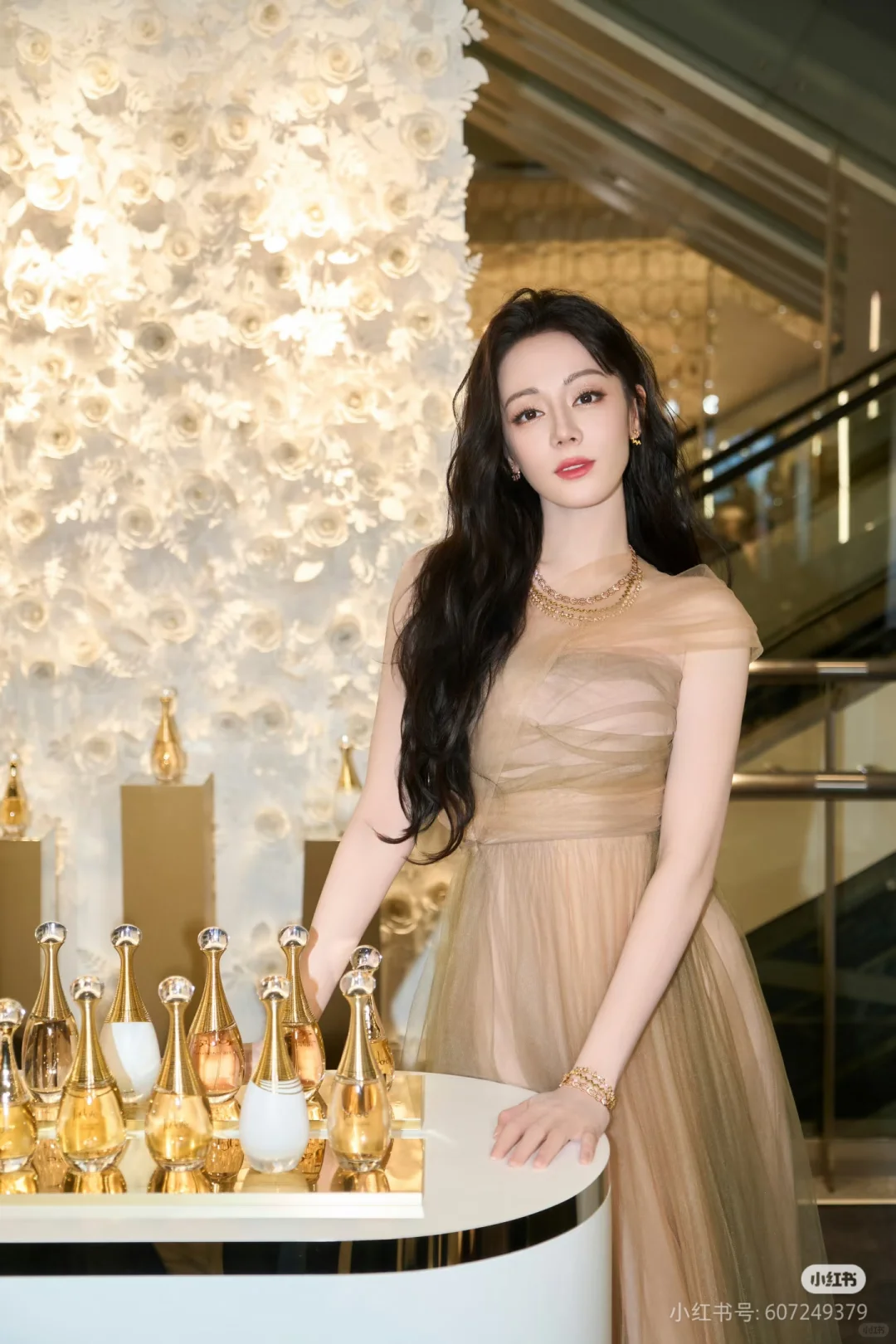 她怎么这么高级啊~女王巴巴