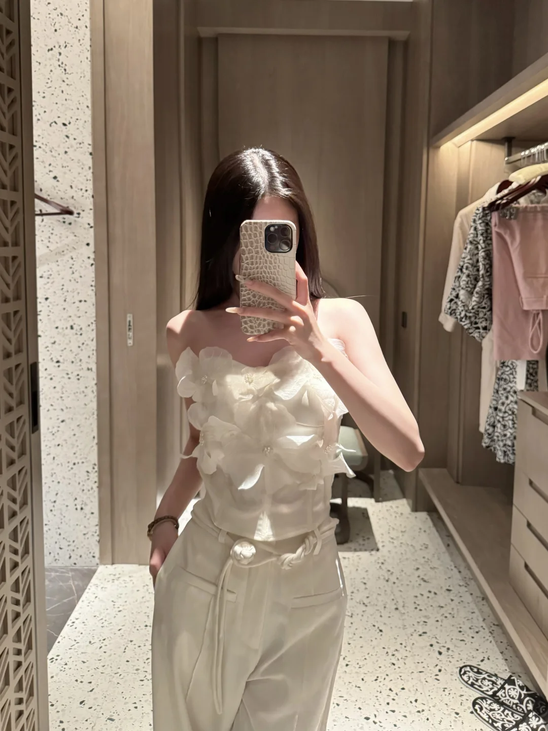 选粉色还是选白色