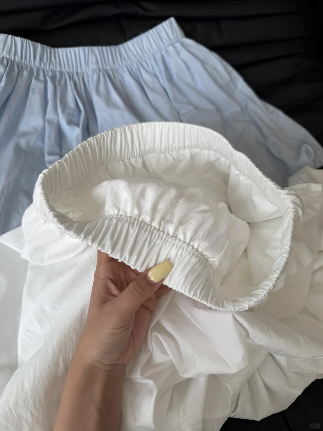 请大数据把浅色花苞短裙推格给梨形身材姐妹