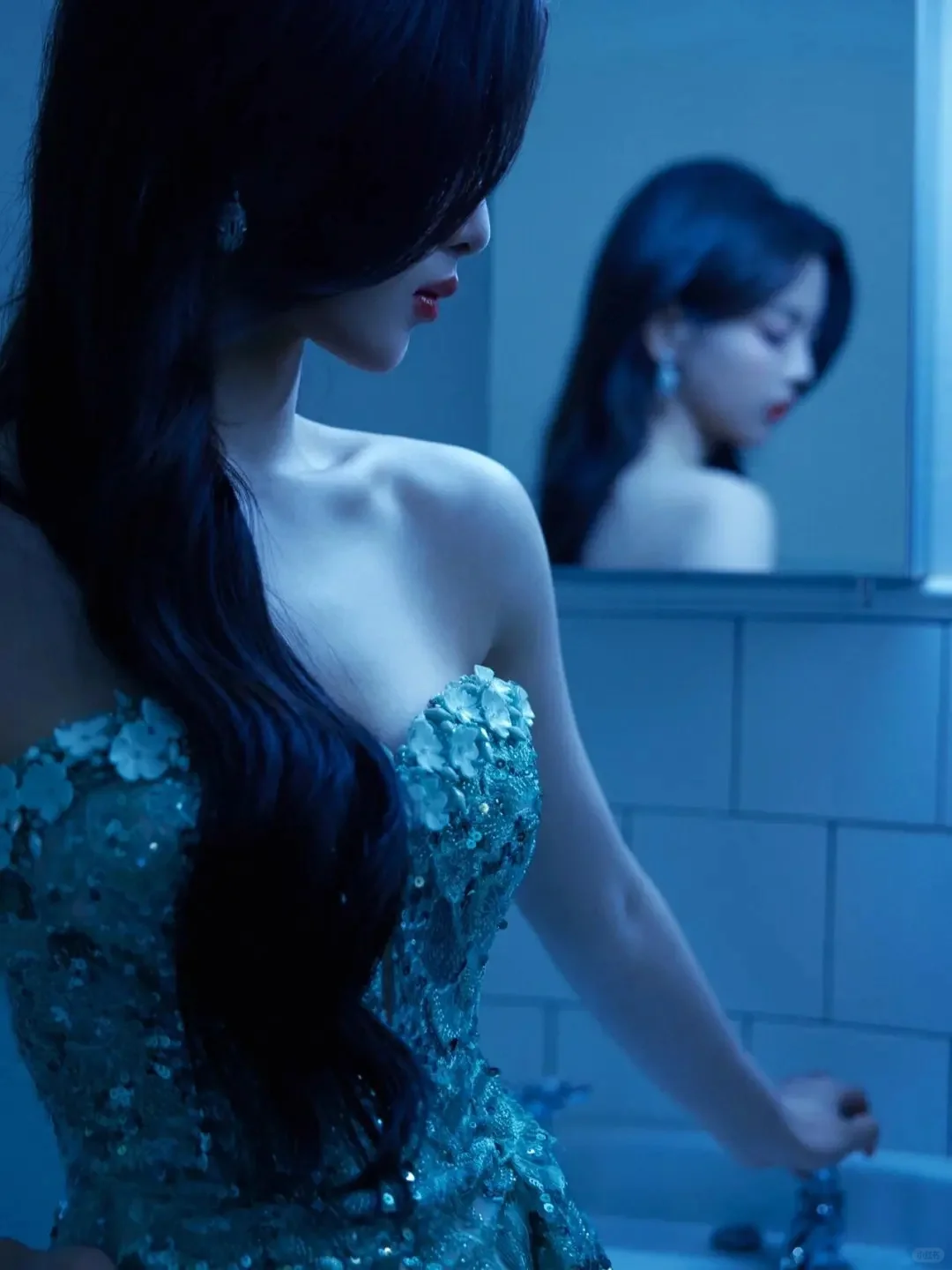 杨超越浴室写真