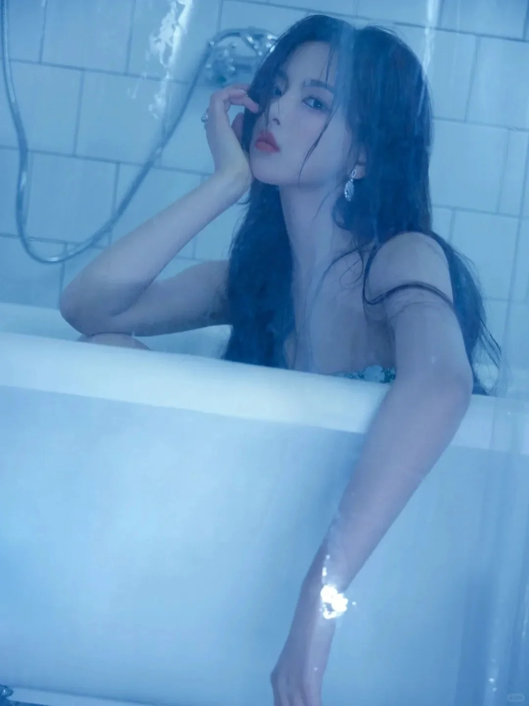 杨超越浴室写真