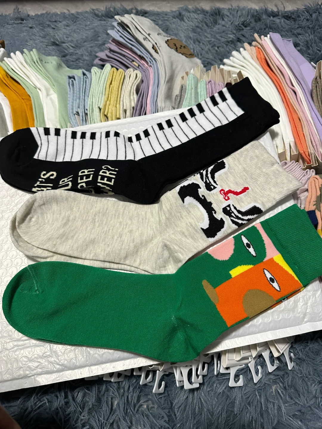 2元一双，运费自理