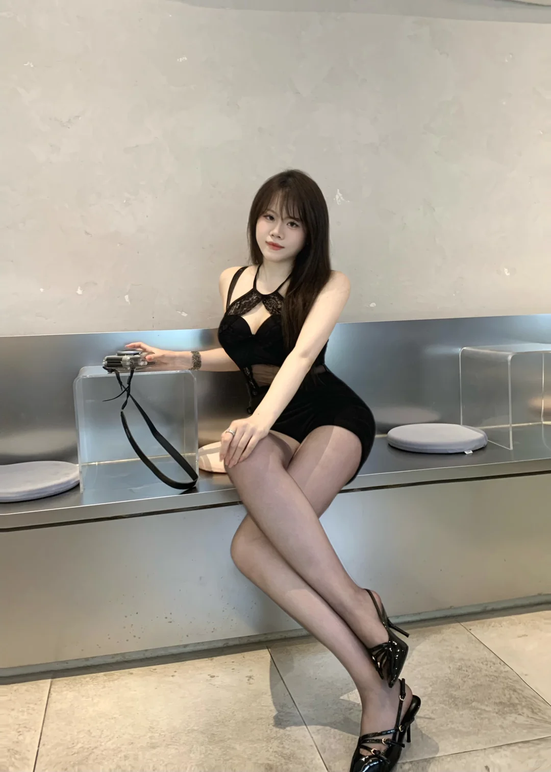 今天穿了你喜欢的黑丝
