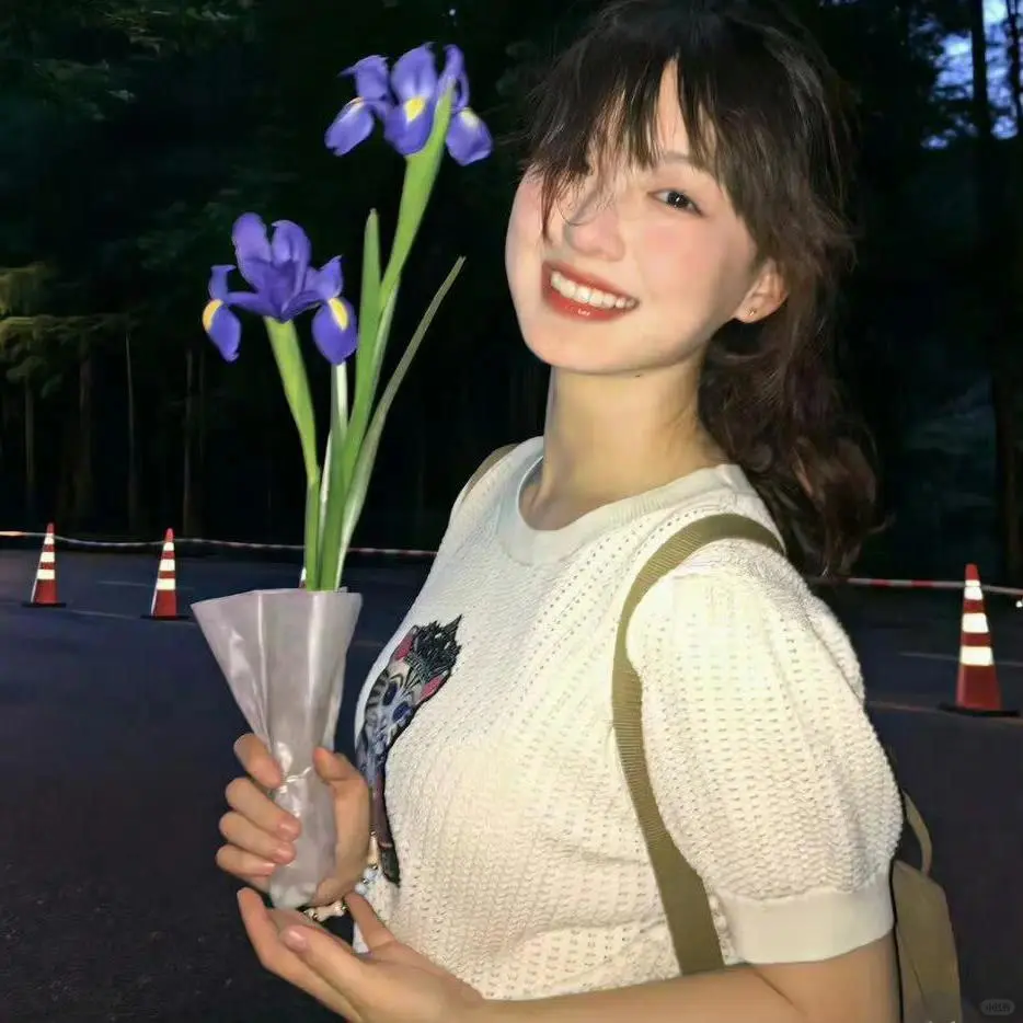 𝙒𝙚𝘾𝙝𝙖𝙩氛围感头像🌷