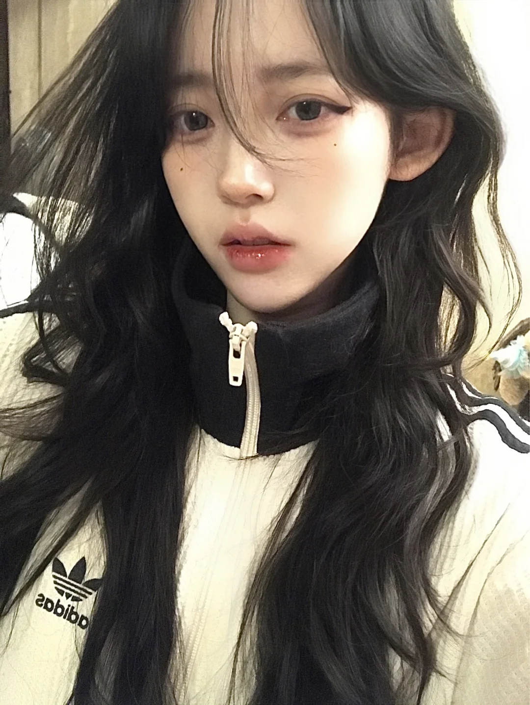 不要放过这个阿迪女...