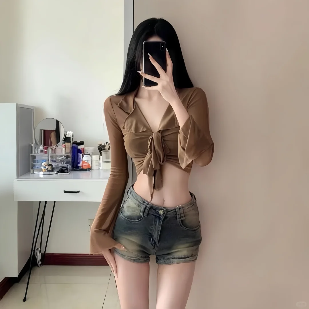 这款短裤夏季必入！谁穿都是腿精。