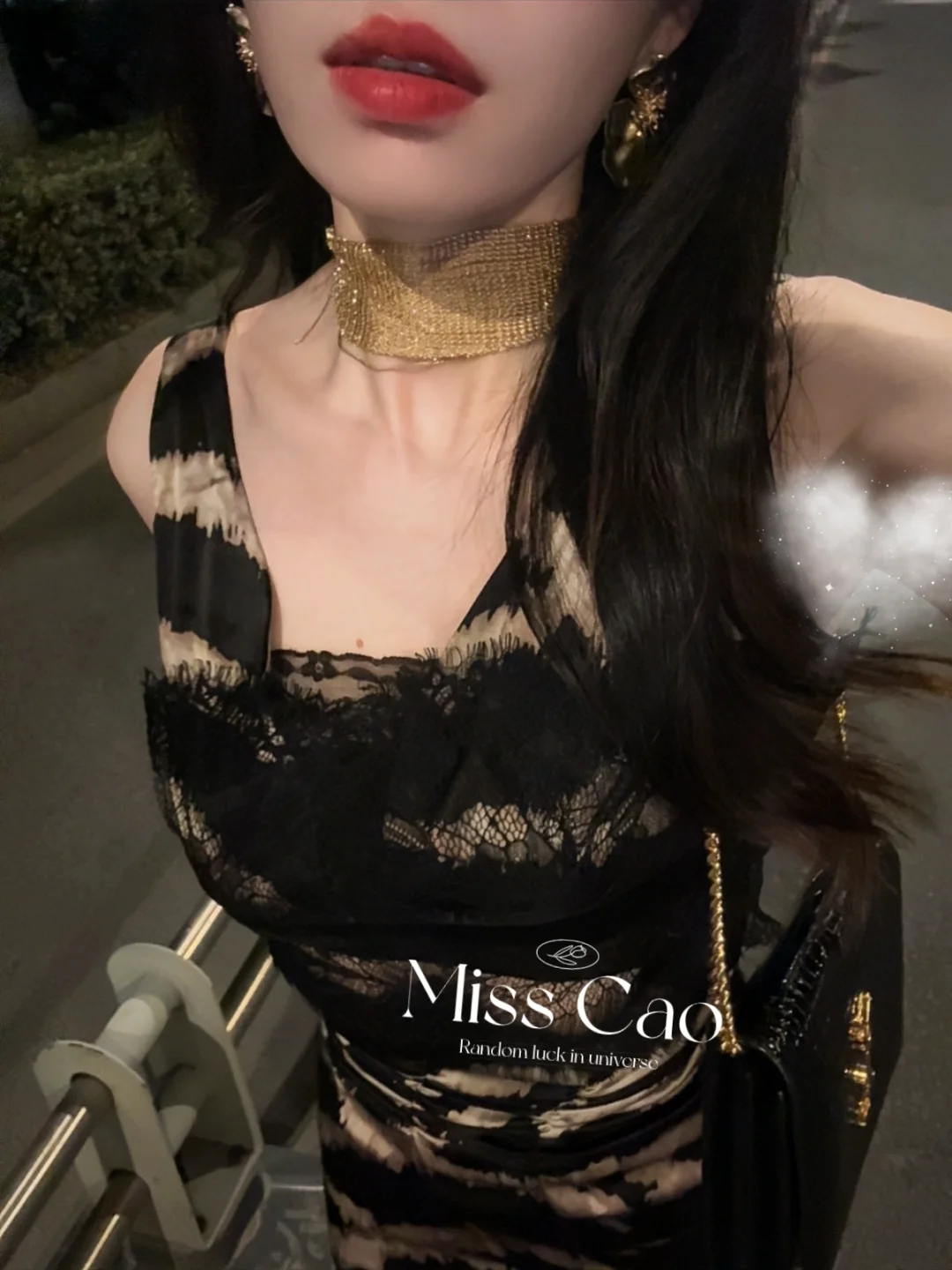 越夜越迷人 摩登女郎