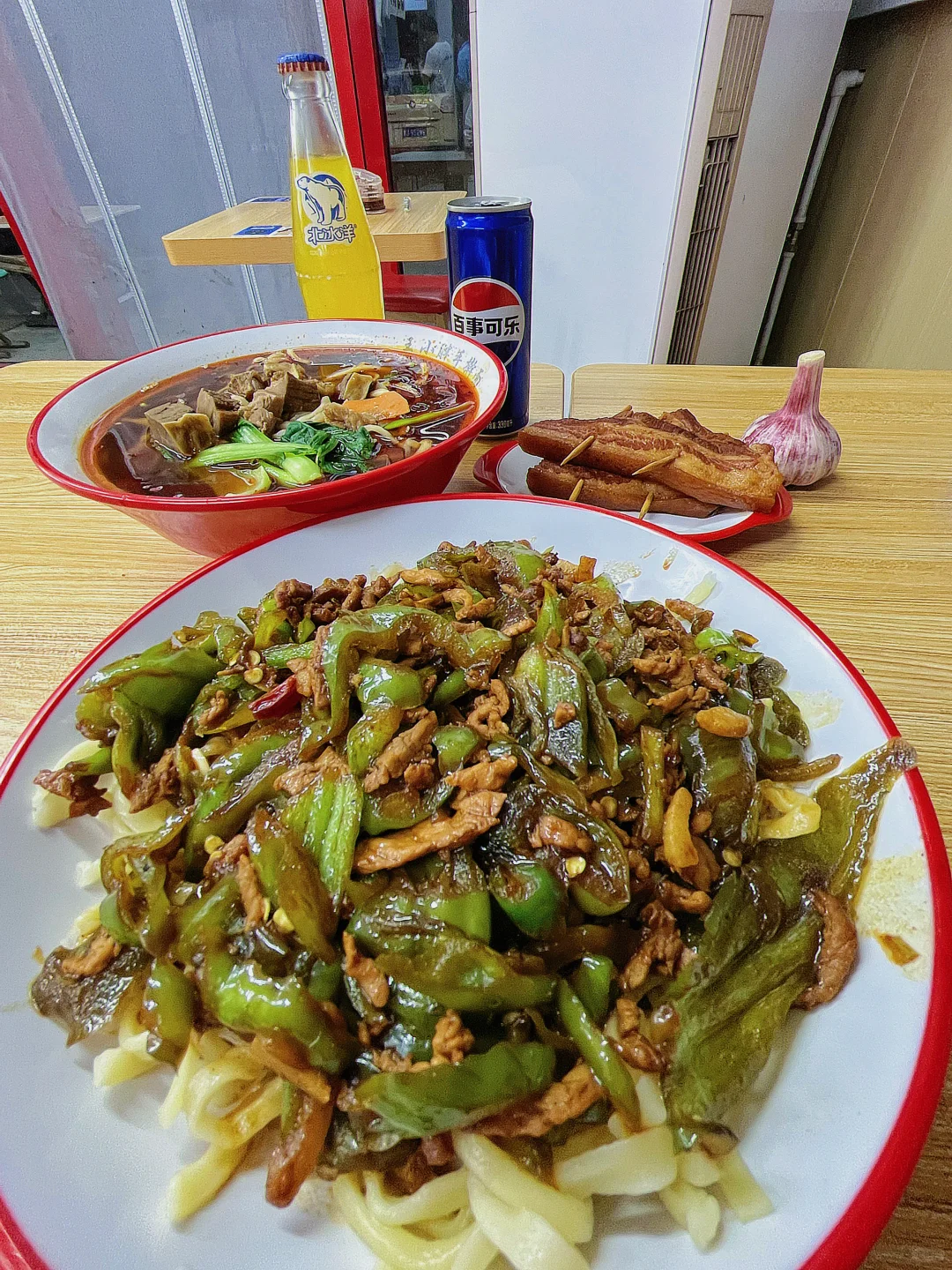 它的唯一缺点：只有泰安吃的到。。。。。