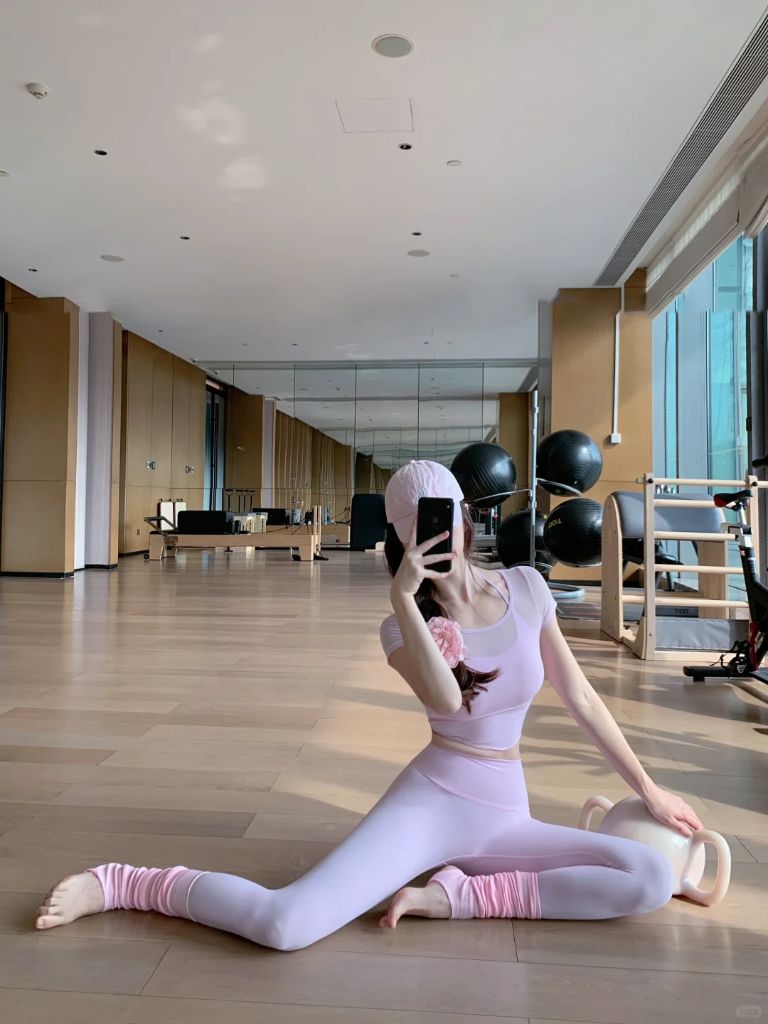 又淘到了出彩的粉色瑜伽服套装💗普拉提穿搭
