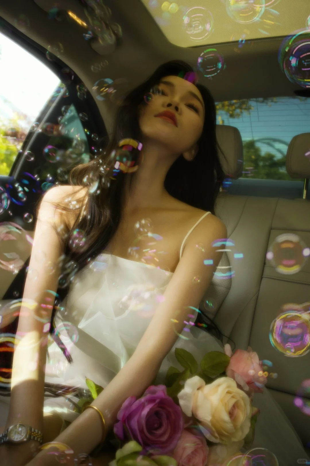 看照片就知道 拍摄时人有多香了吧