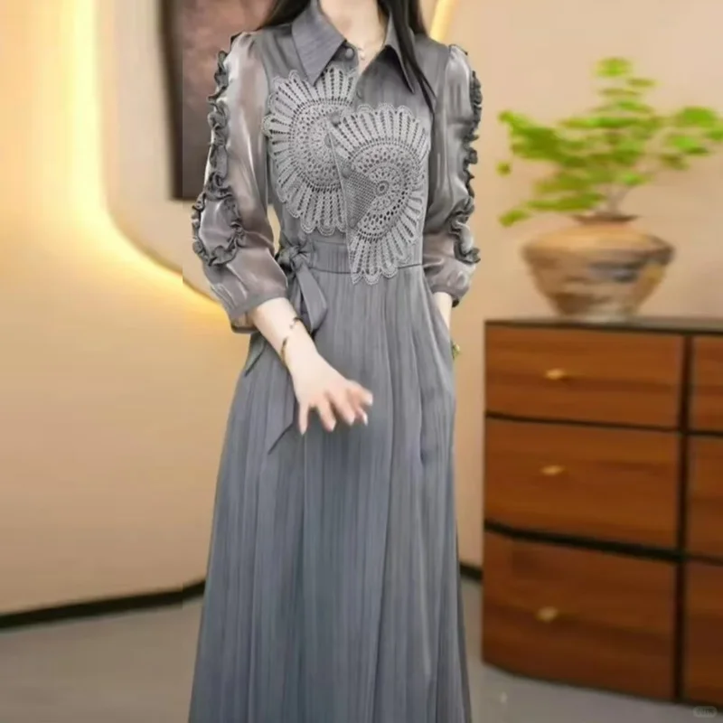 妈妈春季复古显瘦连衣裙时尚洋气裙子中年女