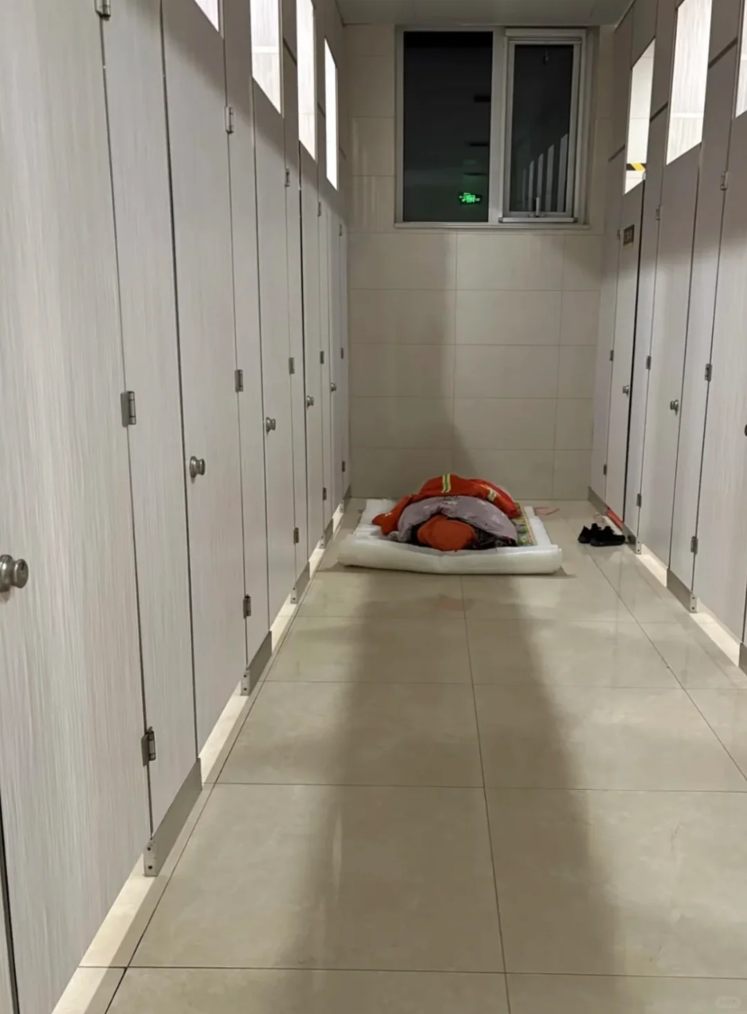 我呼吁设立保洁休息室‼️