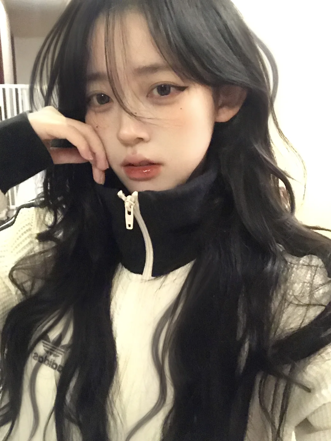 不要放过这个阿迪女...