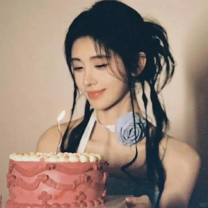 WeChat耳机里听祎古早感鞠婧祎女头