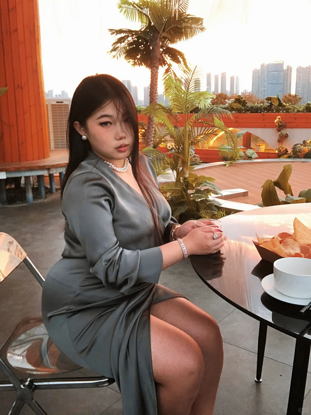 风好大呀，天气渐转凉了