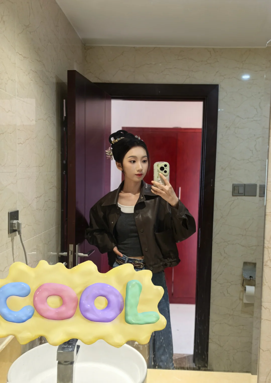 今天是美艳少妇