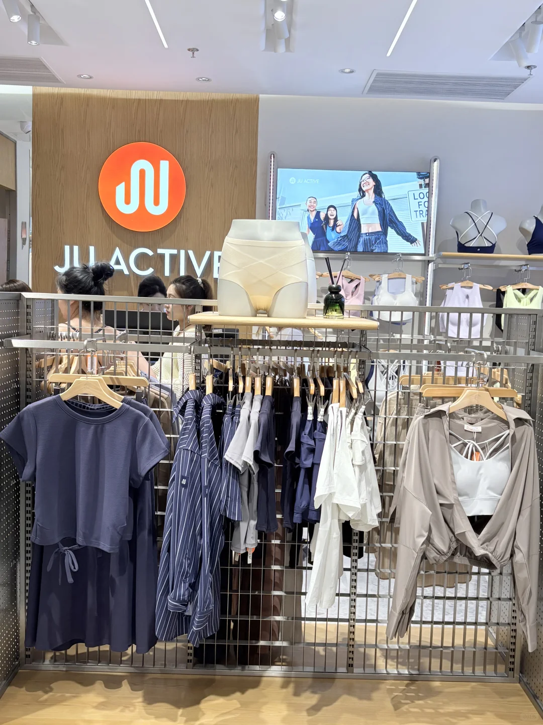 穿JU ACTIVE瑜伽服出门回头率也太高了‼️‼️