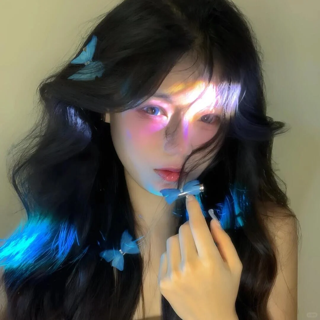 𝑺𝒉𝒂𝒓𝒆｜唯美氛围感の女生头像