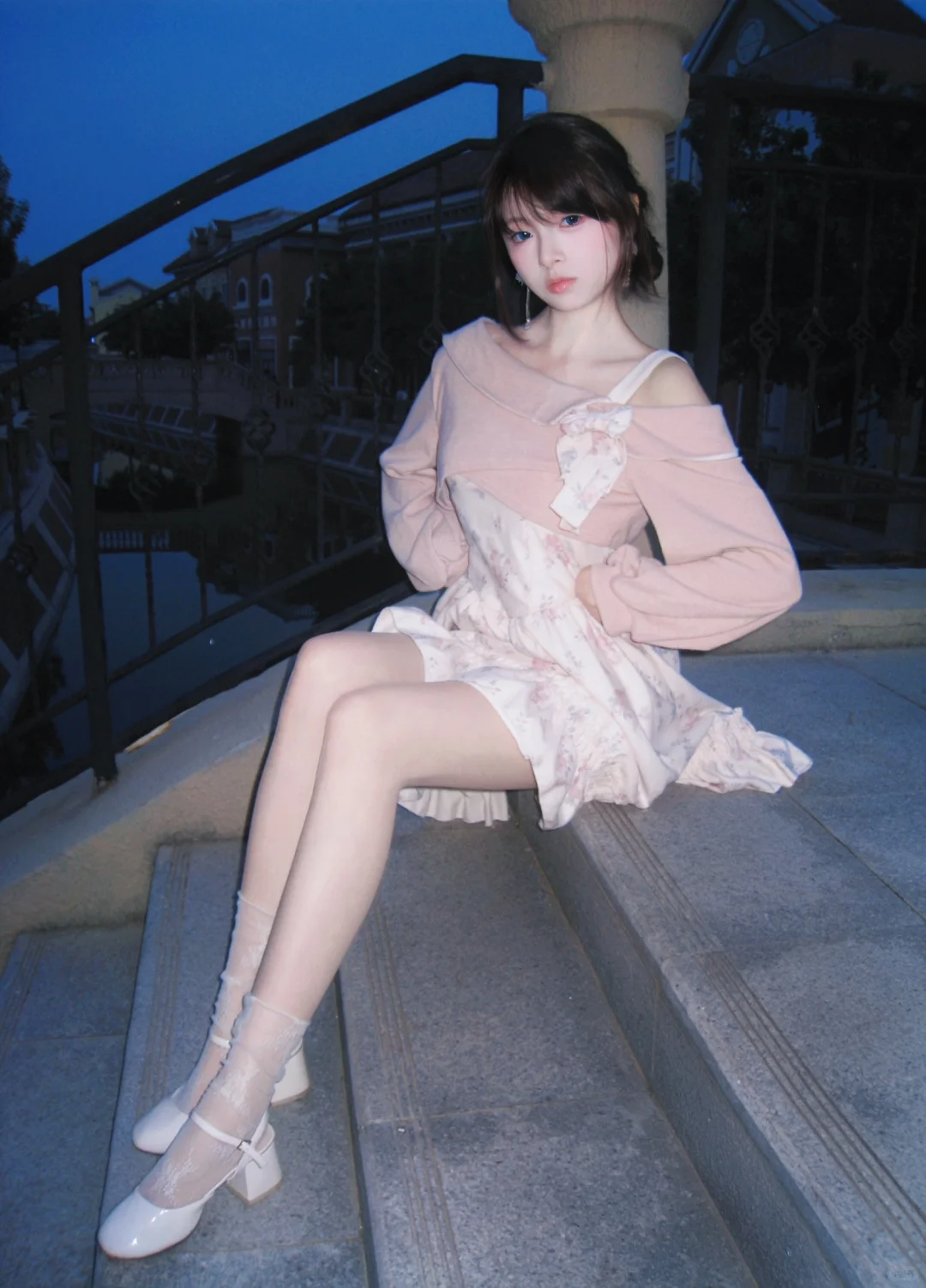 装一下淑女蒜了
