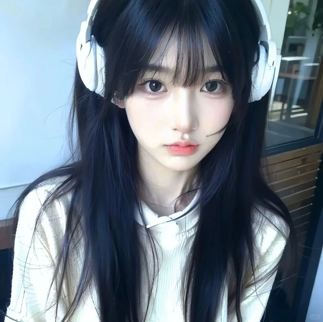 4.19 𝙒𝙚𝘾𝙝𝙖𝙩女生头像