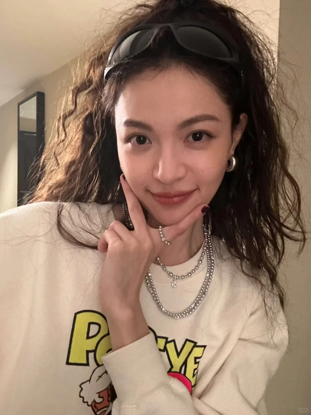钟楚曦的自拍自成一派