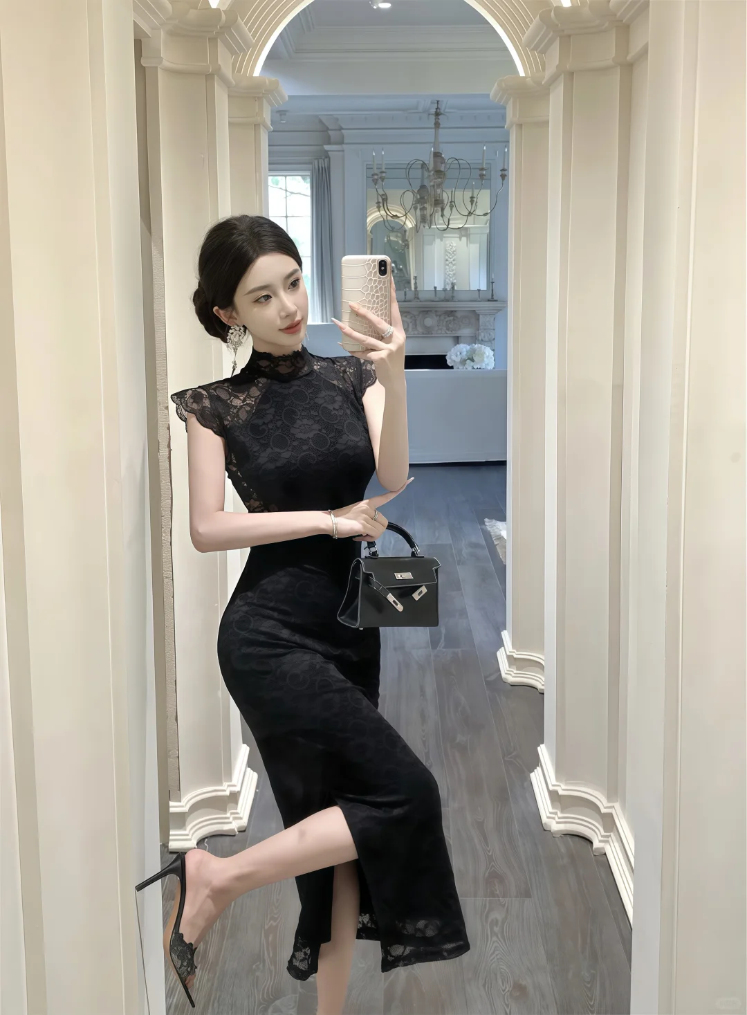 一眼万年！黑色蕾丝拼接裙鲨我