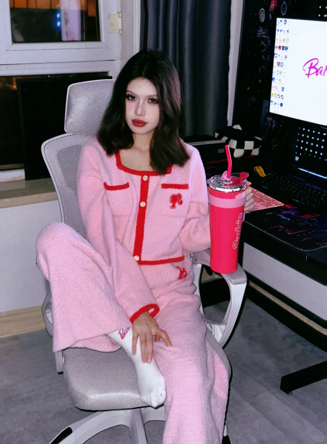 我那喜欢芭比的凶狠女友