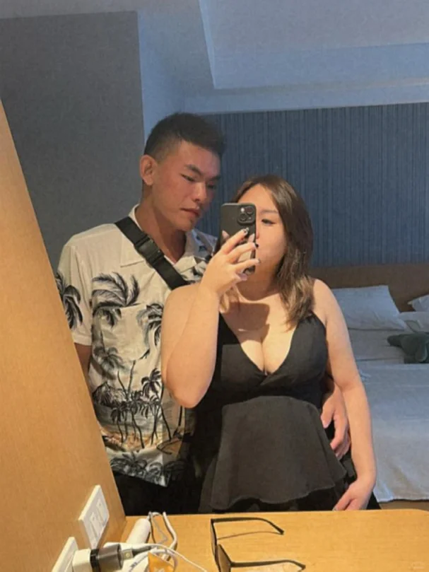 🇲🇾我的老婆是位胖女孩