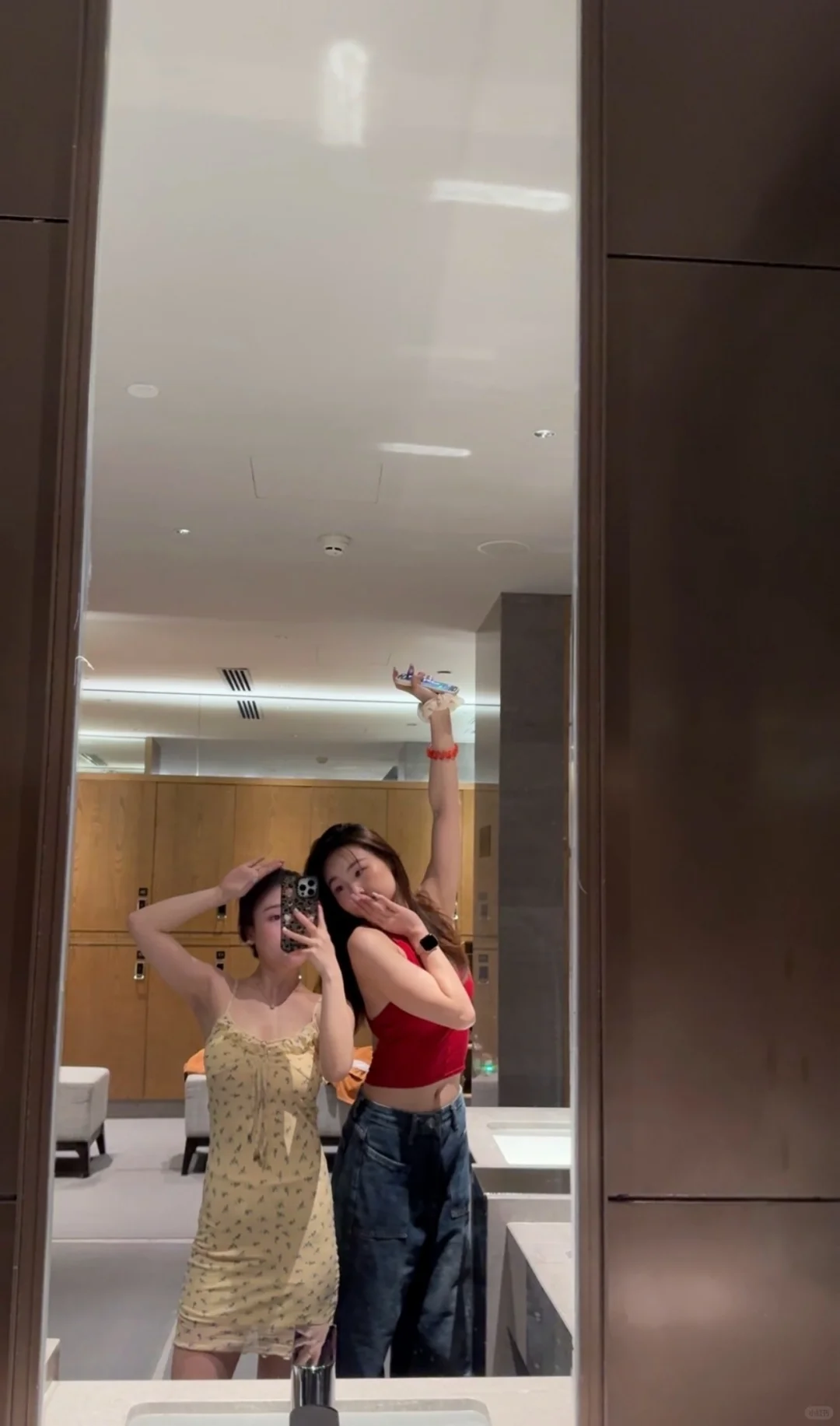 和喜欢游泳的女孩子谈恋爱吧！！！💦