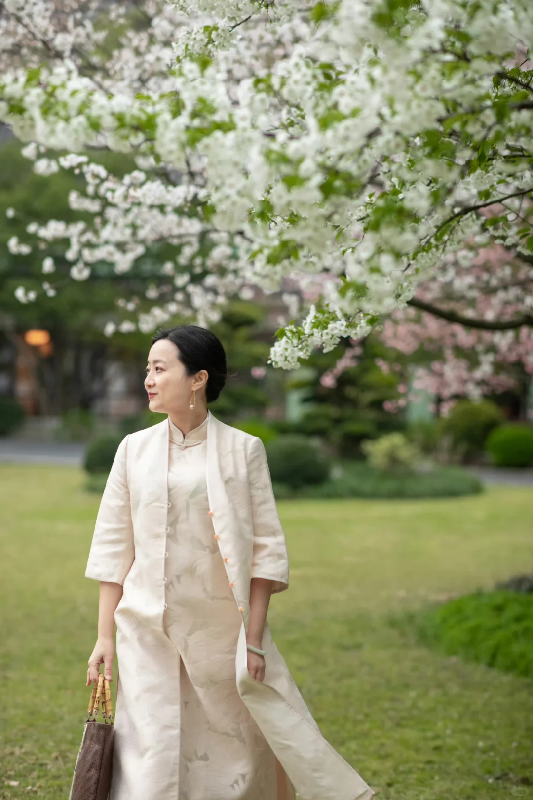 穿搭︱50岁以后感觉穿旗袍比年轻时更有味道