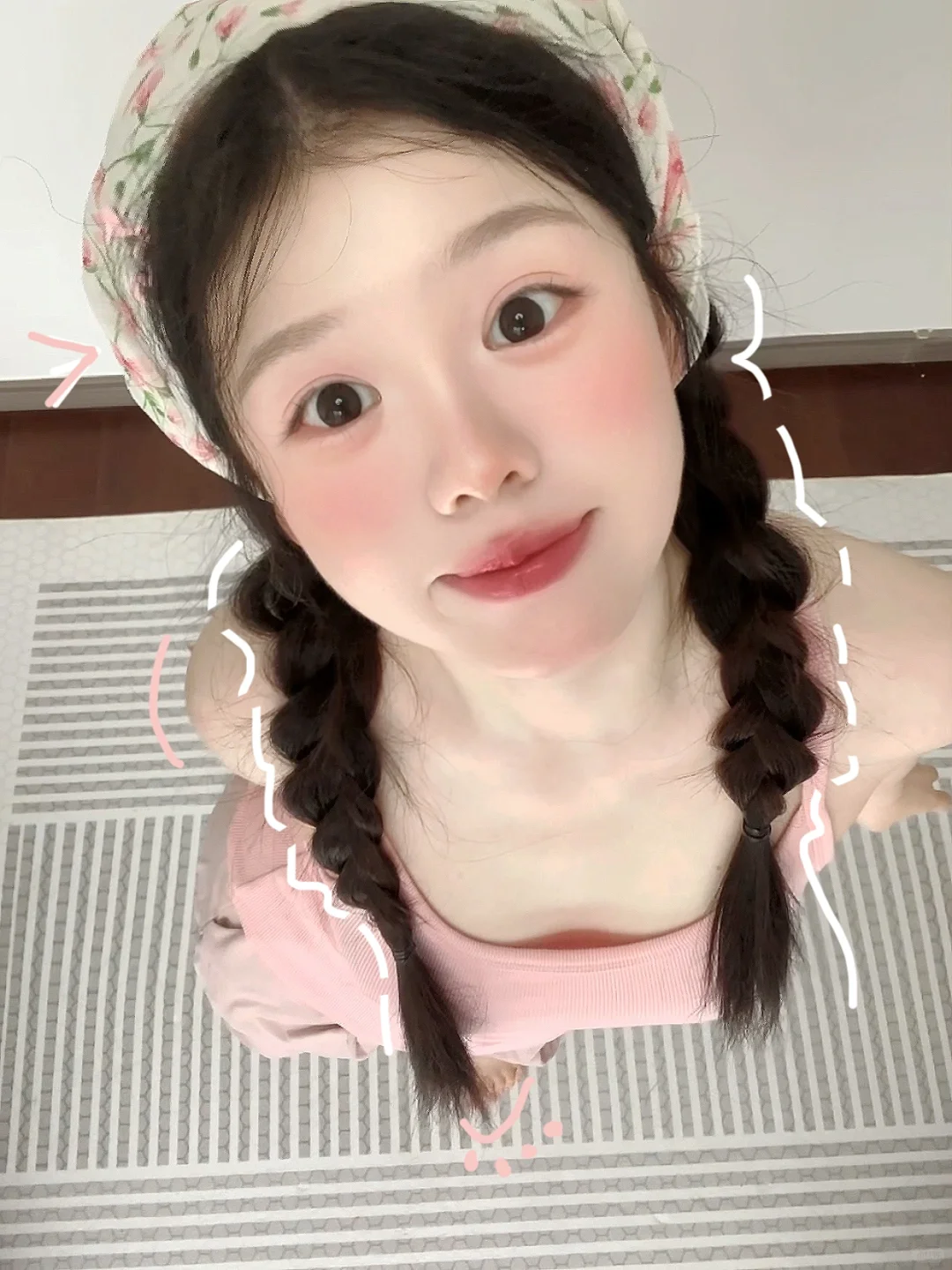 男友视角૮˶• ༝ •˶ა 方圆脸俯拍尊嘟显脸小