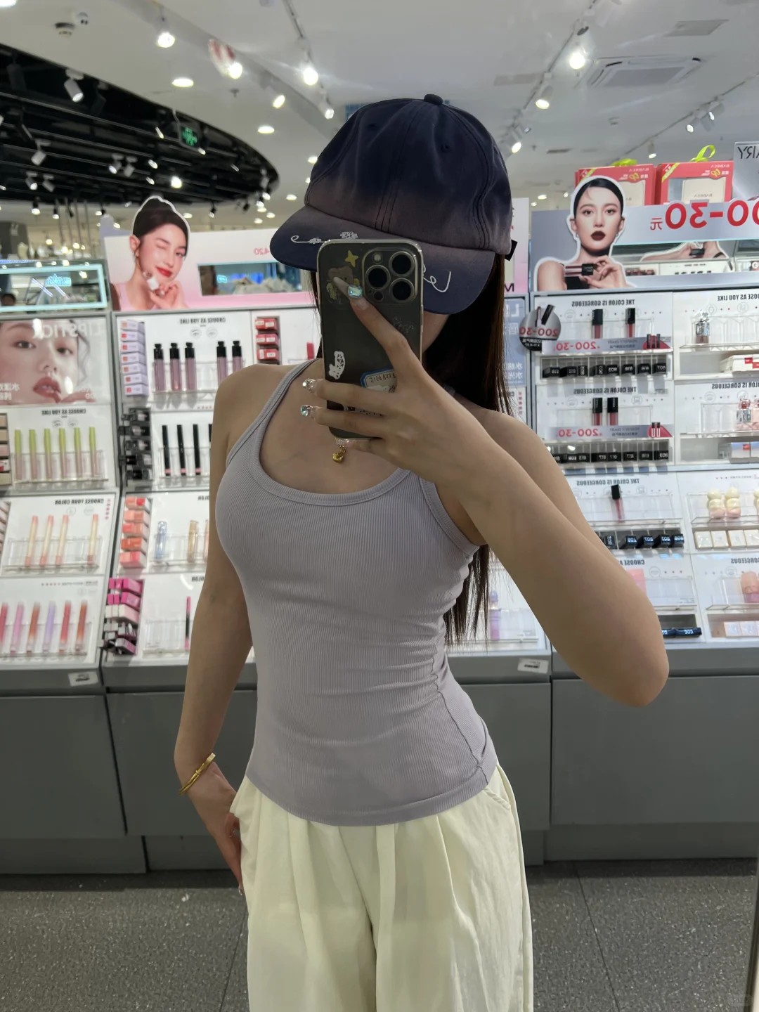 这个背心也太好拍了吧，好喜欢😍
