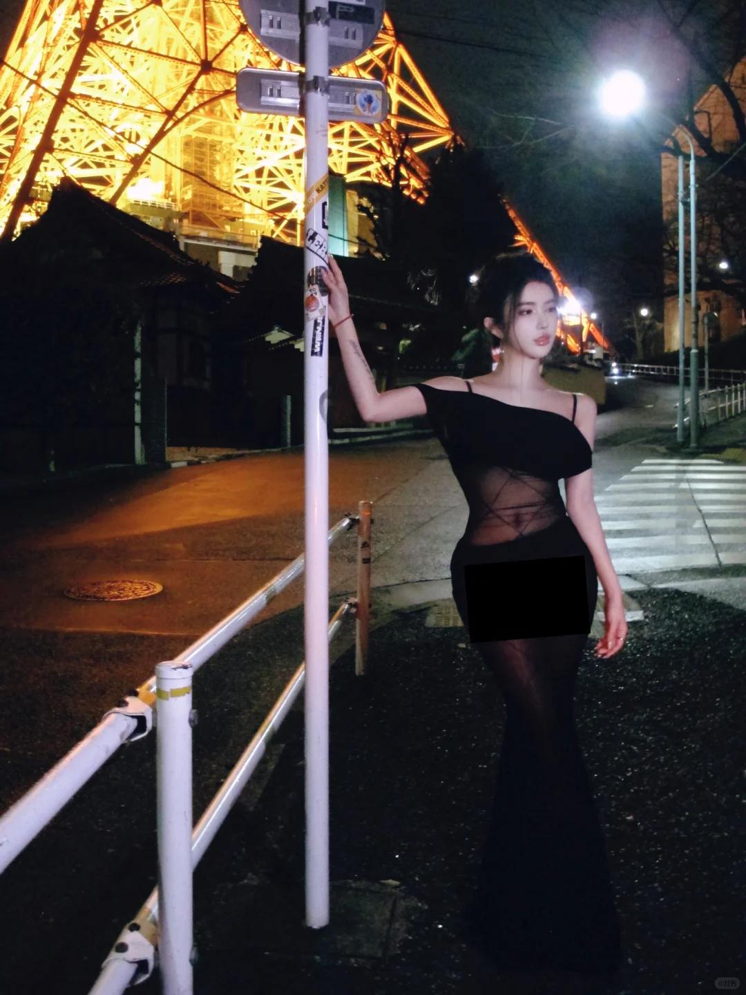 一起穿梭在夜色中🌃