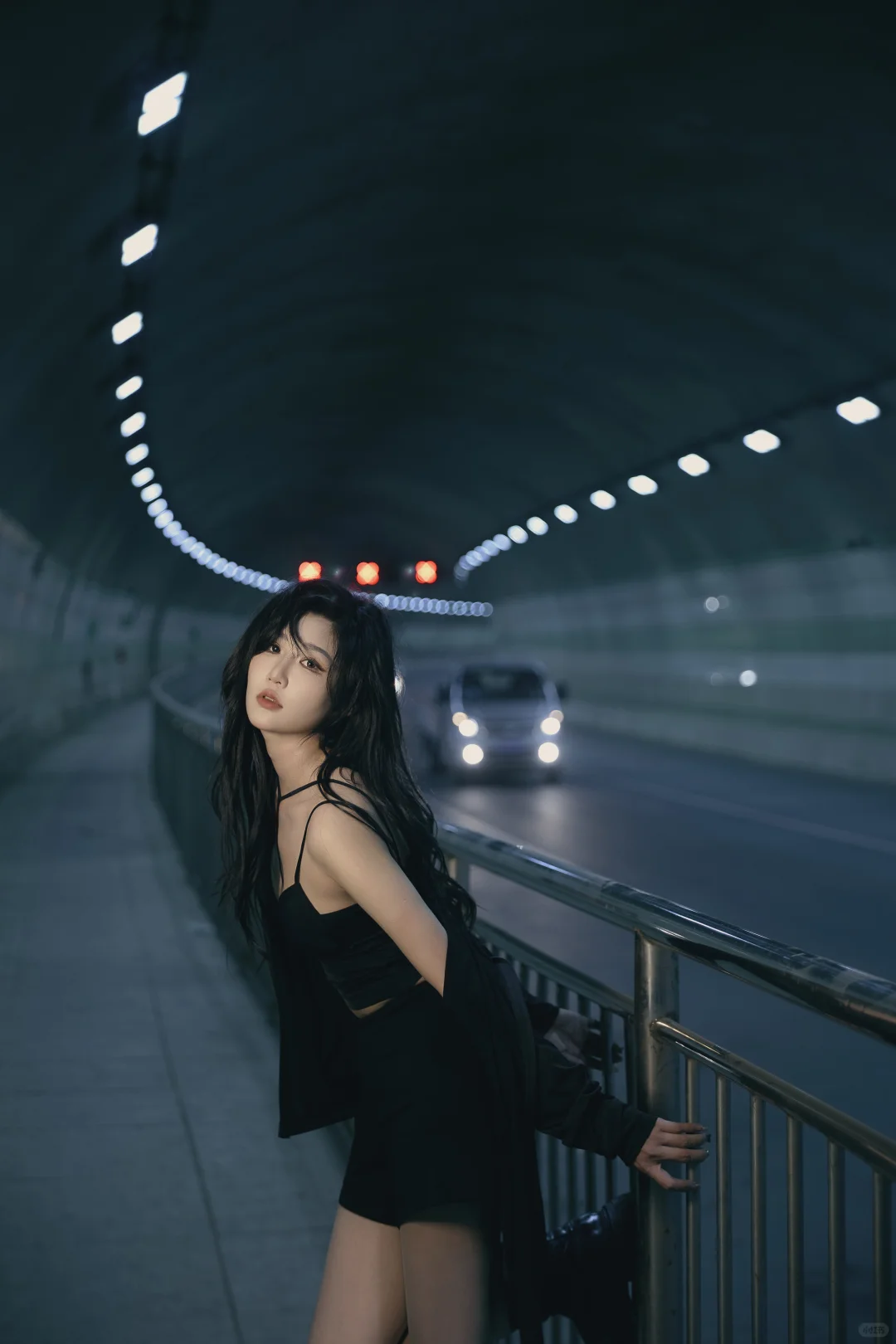 清冷感隧道拍摄