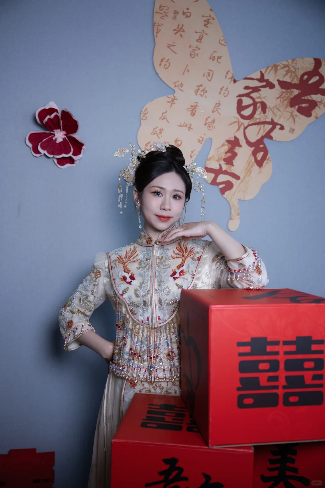 我是大迎，正在拍婚礼的女摄影师