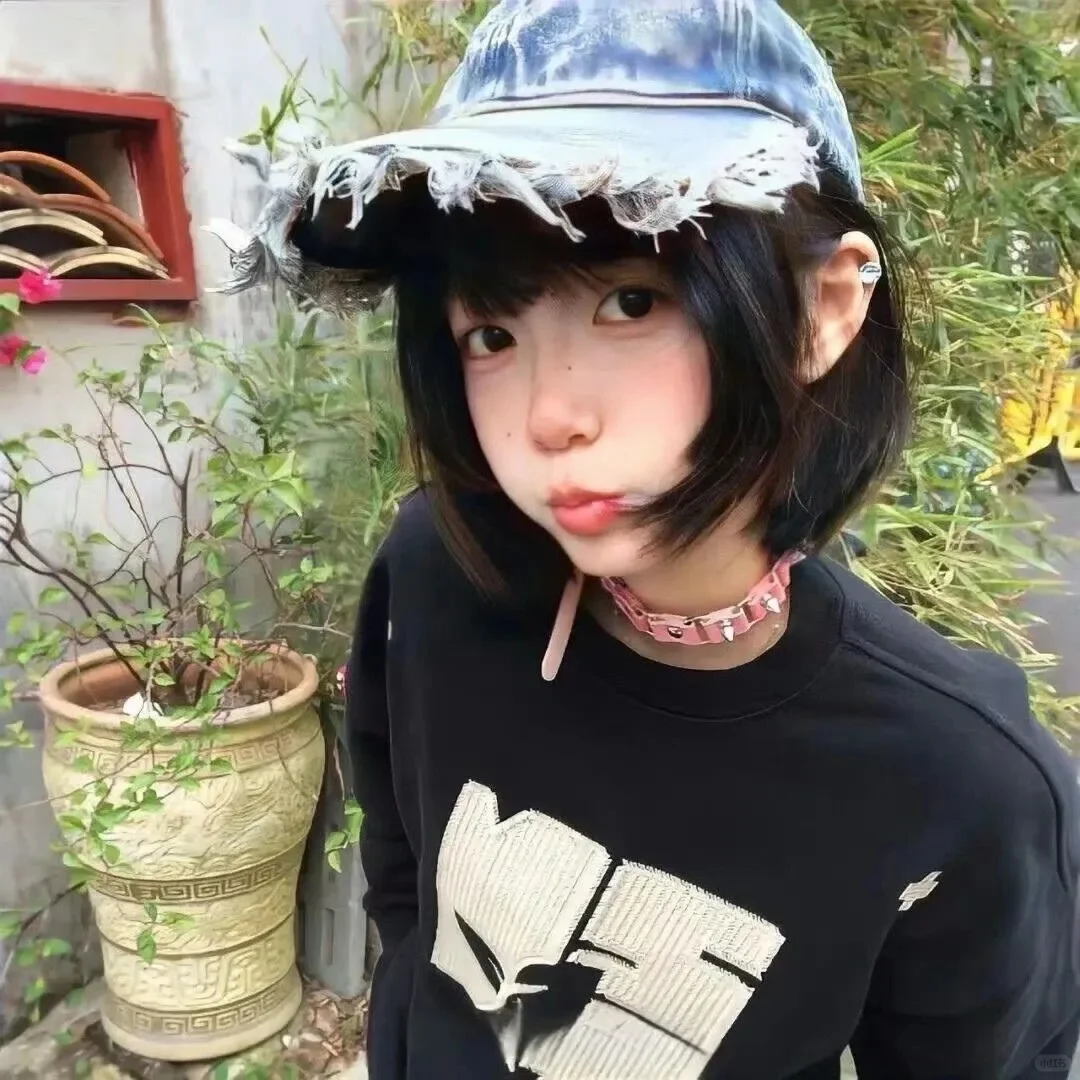 无人问津的港口总是开满鲜花