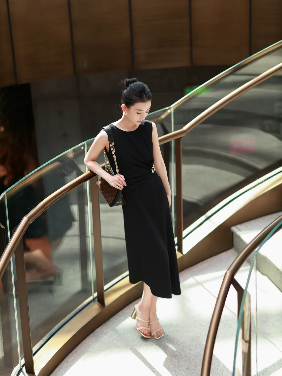 我呢“永远明媚”✨