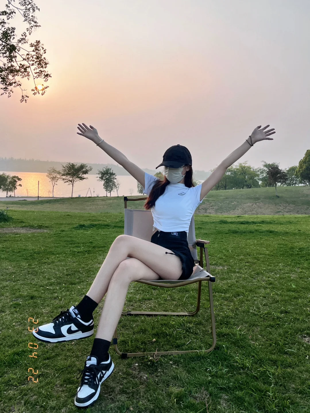 草坪拍照 姐妹们要的全身链接来啦！