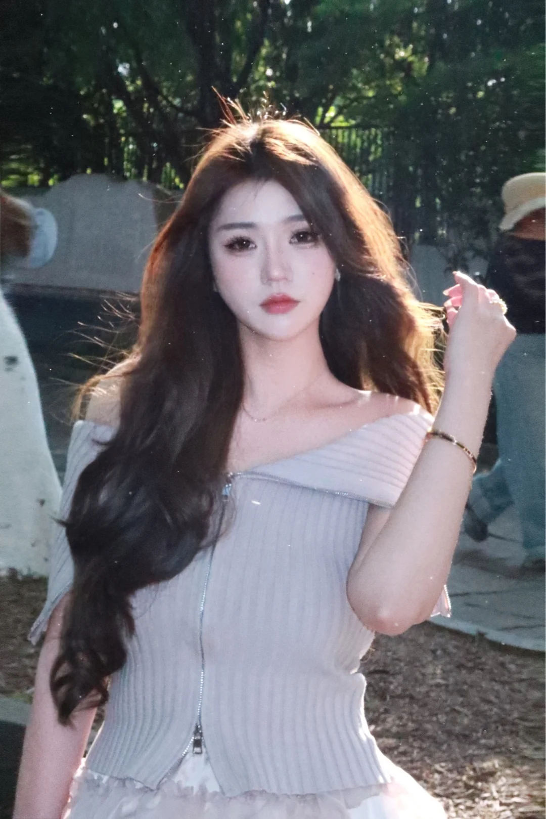 这组照片真的有很重的人妻感嘛～