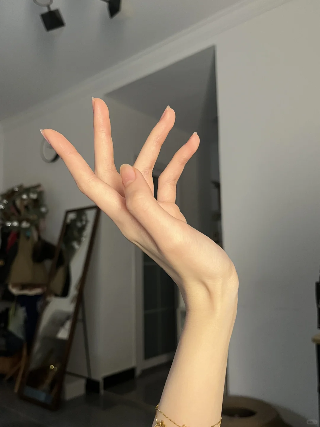 手模 | 扭一扭
