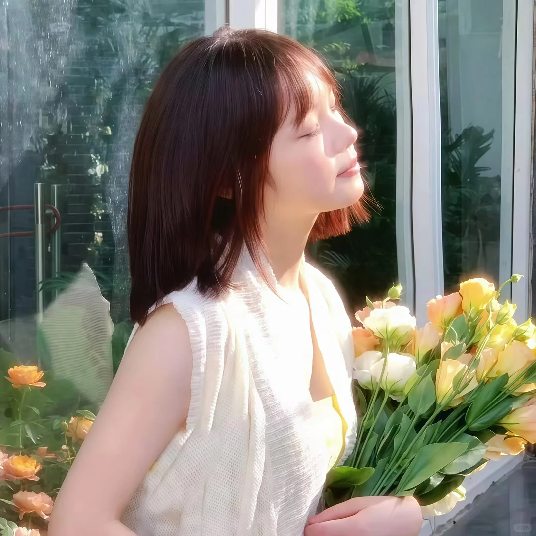 氛围感手捧花女头