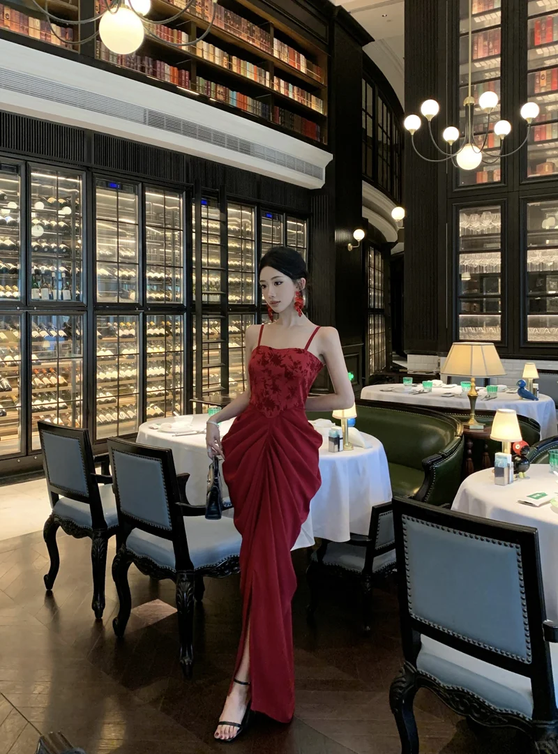 👗法式红裙，冬季风情💋