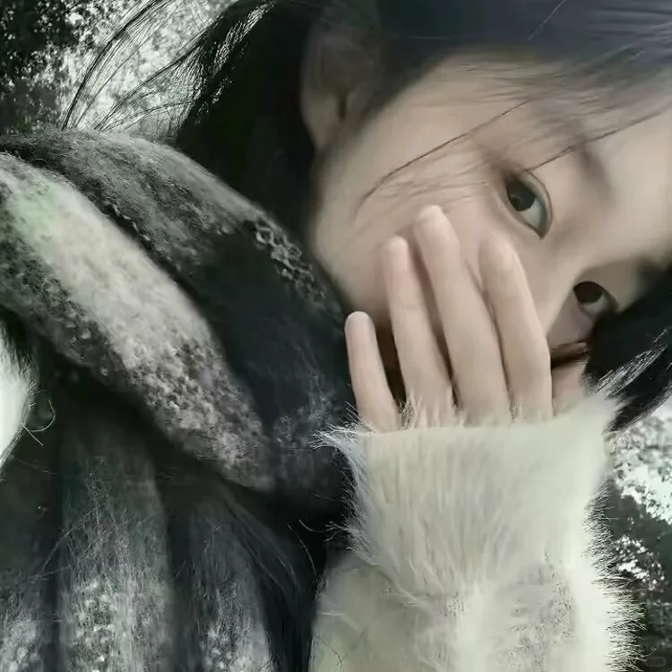 超绝的女生头像
