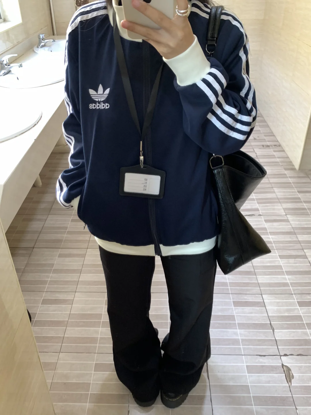 刚来就看到后续了！！爽！