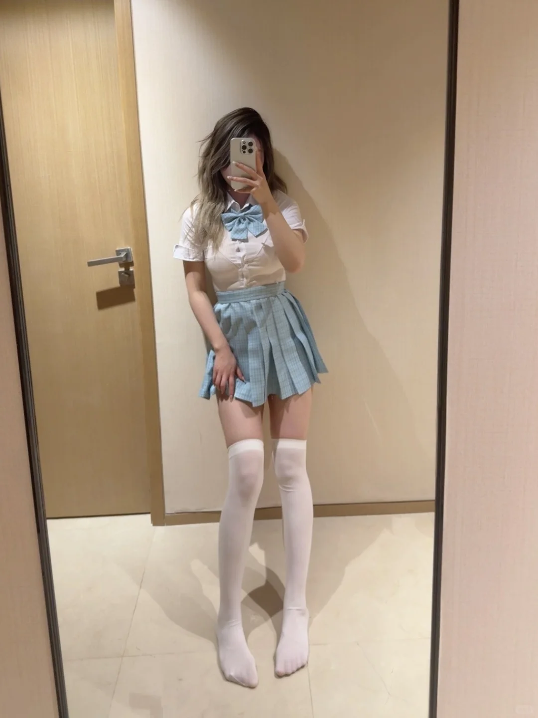 是谁说肉腿的女孩子就不能穿JK了？