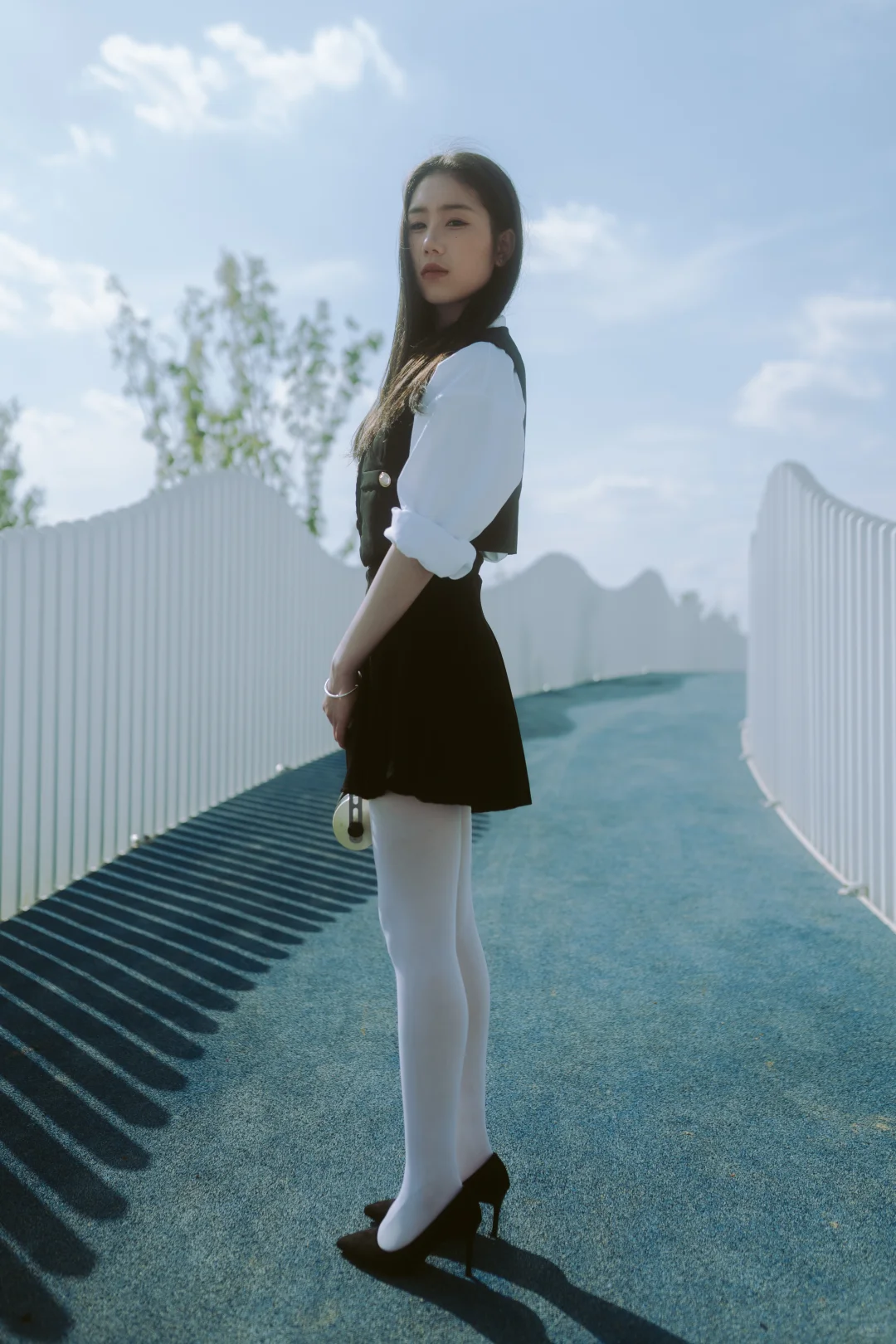 jk明明搭高跟好看，为什么都搭皮鞋？